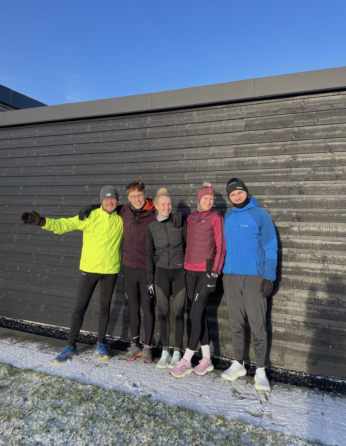 Rasmus sammen med en gruppe efter en fælles løbetur